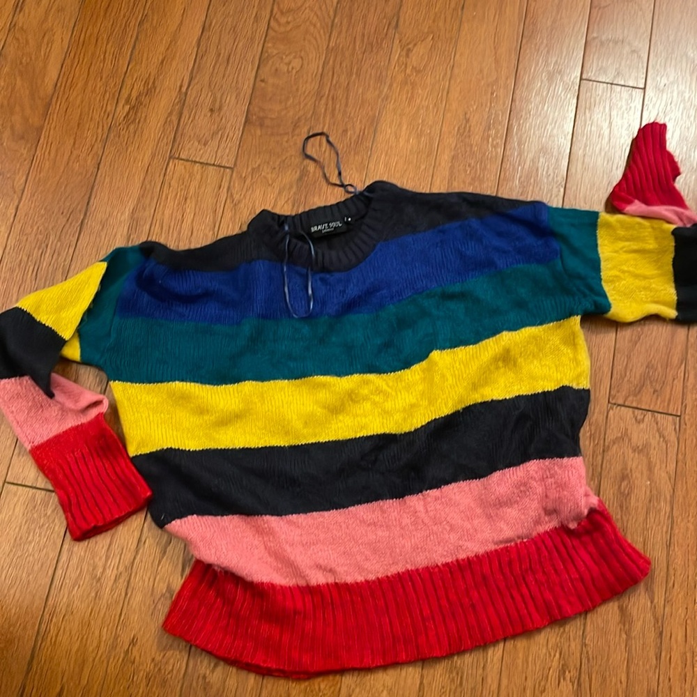 Sweater rainbow color